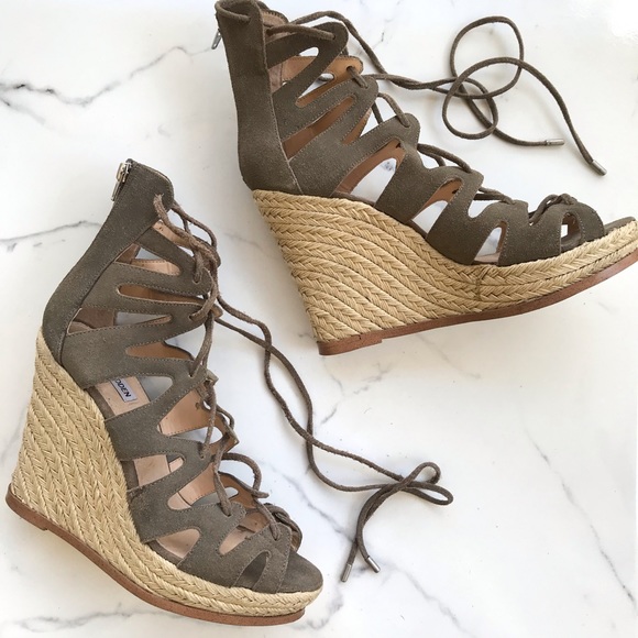 Steve Madden suede lace up wedges - Picture 3 of 8